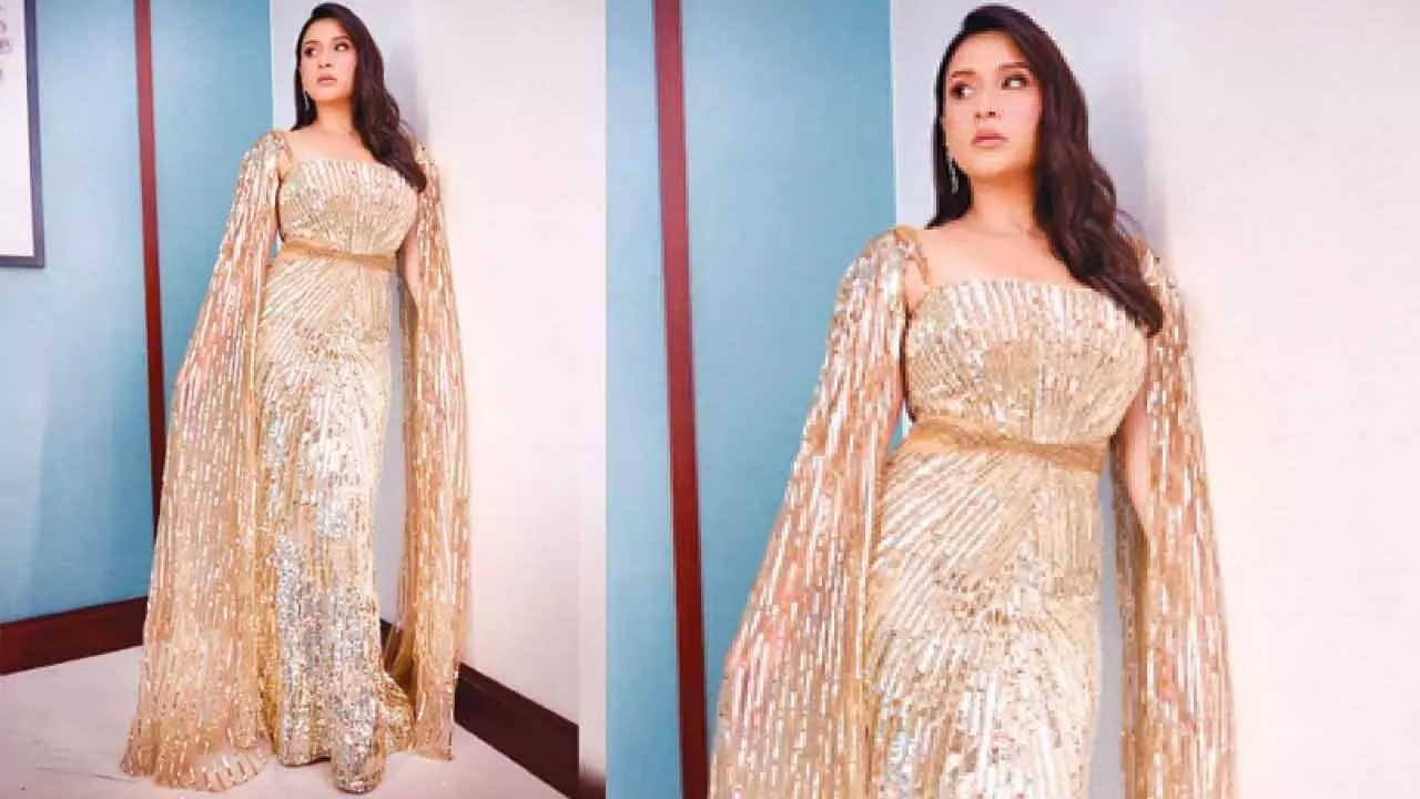 Mannara Chopra resumes work post father’s demise; says ‘Thanks you for your support’ Mannara Chopra resumes work post father’s demise; says ‘Thanks you for your support’