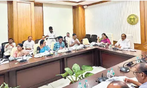 Tummala directs officials to expedite textile order bookings