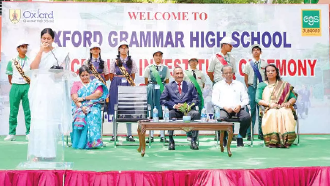 Oxford Grammar High School hosts quindecennial investiture ceremony Oxford Grammar High School hosts quindecennial investiture ceremony