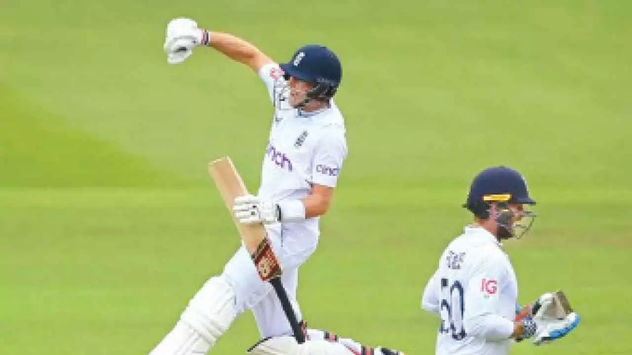 Root completes 37th Test ton Root completes 37th Test ton