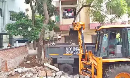 Residents hail HYDRAA’s razing of Habsiguda barrier wall