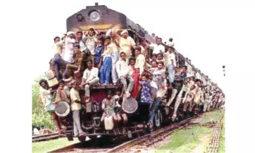 Indias population at crossroads, not a crisis