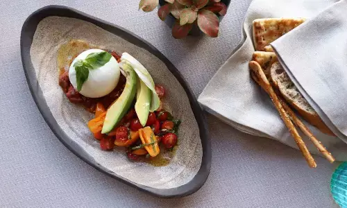 The Viral ‘Girl Dinner’ Trend Makes a Stylish Comeback in 2025