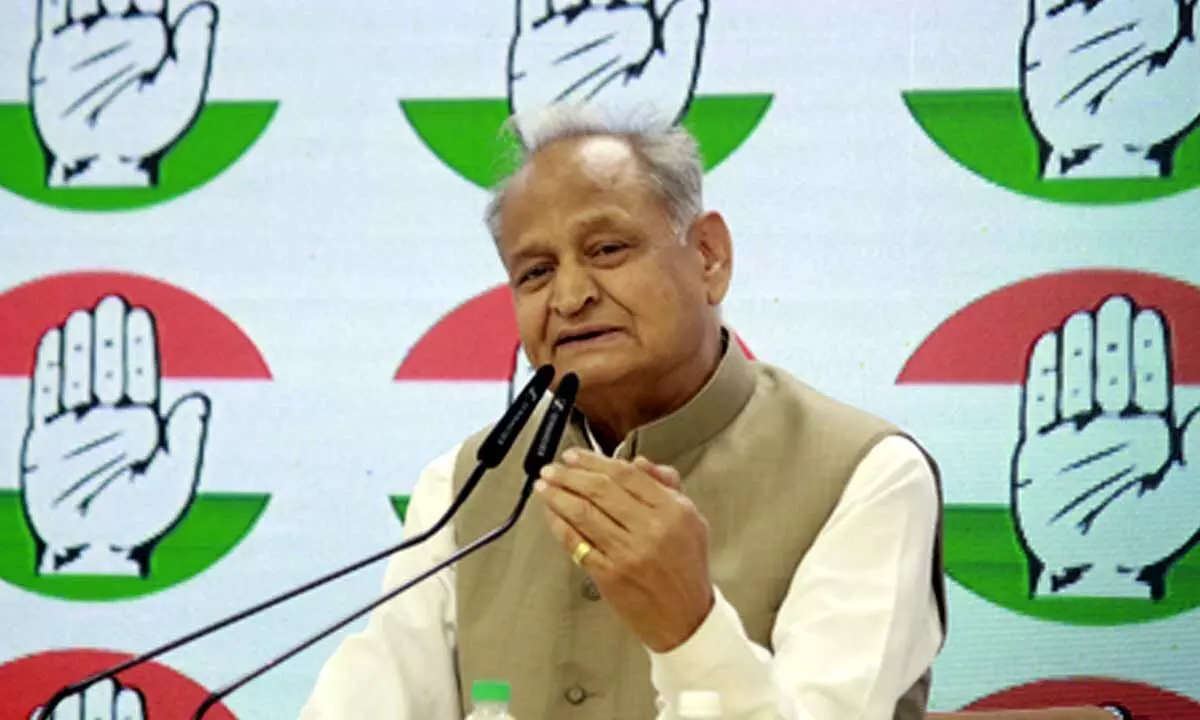 Dont fight over language, respect all: Ashok Gehlot on Marathi-Hindi row Dont fight over language, respect all: Ashok Gehlot on Marathi-Hindi row