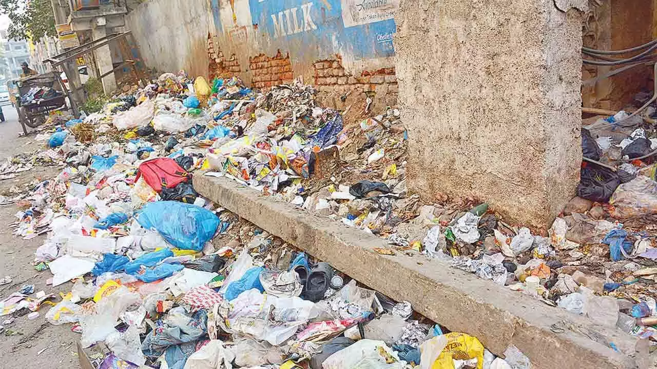 Garbage mounds raise hackles of residents