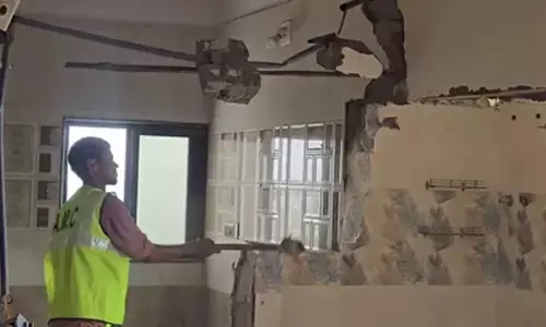 Ahmedabad: crackdown on Rs 100 crore Waqf land scam linked to Salim Jumma Khan