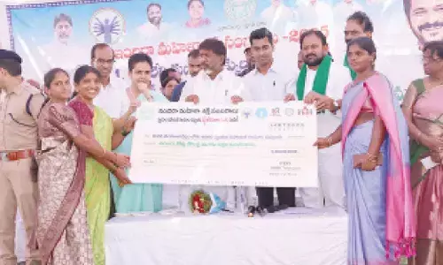 Dy CM Bhatti motivates women towards financial independence