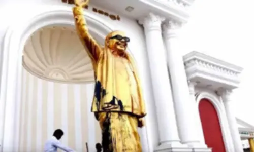 M Karunanidhis statue defaced in Tamil Nadus Salem, probe launched
