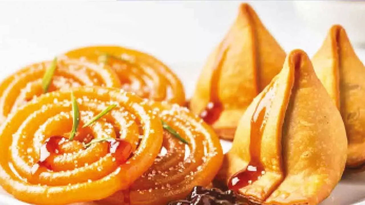 No warning labels on samosa, jalebi, laddoos No warning labels on samosa, jalebi, laddoos