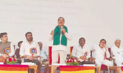 Minister urges banks to boost lending for farm sector