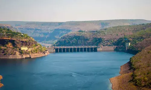 Low flood flow reported at Srisailam amidst high outflow