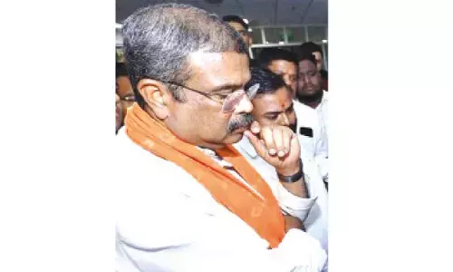 Not the time for cheap politics: Pradhan