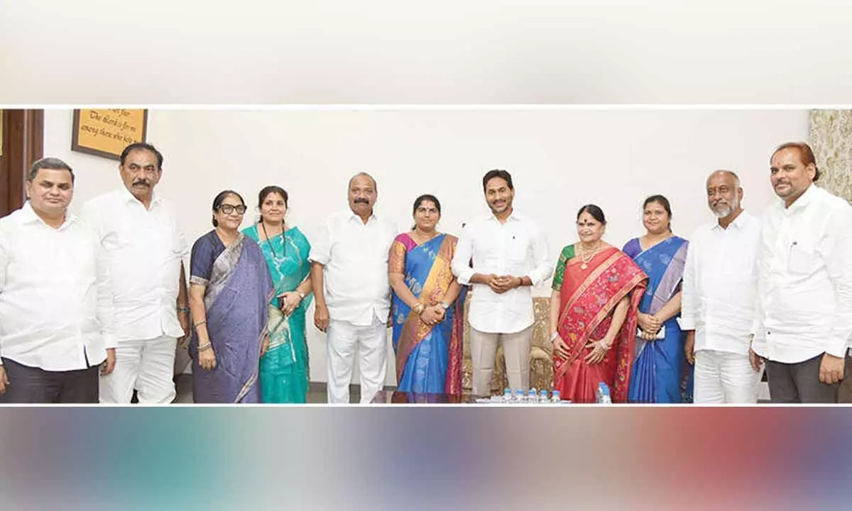 YSRCP ZP chiefs meet Jagan, condemn attack on Krishna ZP chairperson YSRCP ZP chiefs meet Jagan, condemn attack on Krishna ZP chairperson