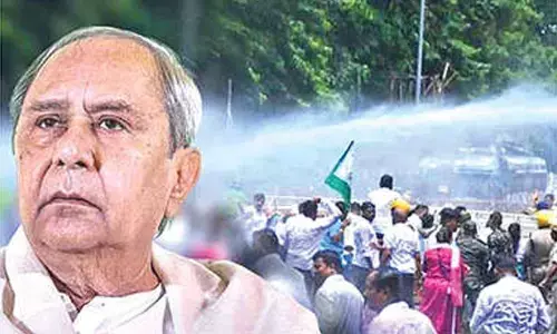 Naveen condemns police action
