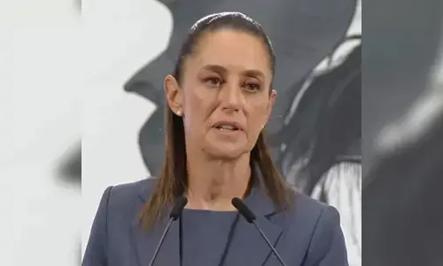 Mexican president rejects new US border wall construction