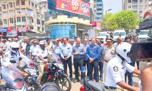 Traffic police get fleet of 25 motorcycles