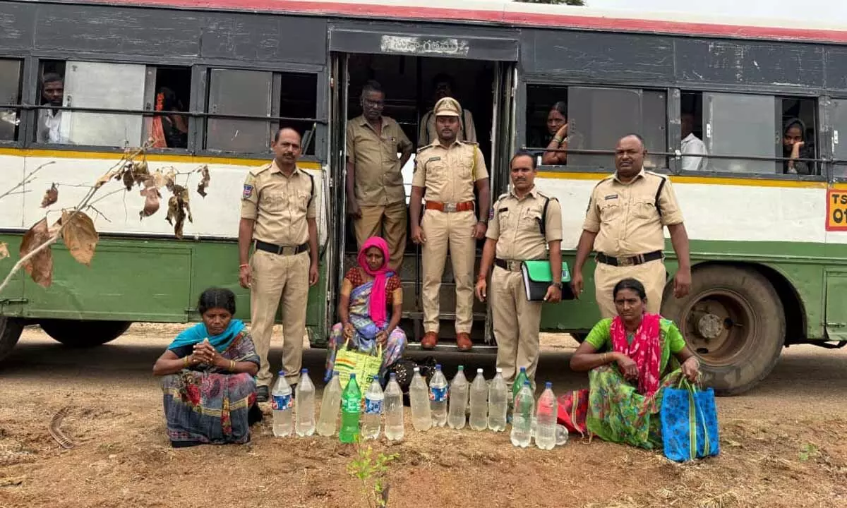33.75. litres Sara, liquor seized CI Karuna 33.75. litres Sara, liquor seized CI Karuna