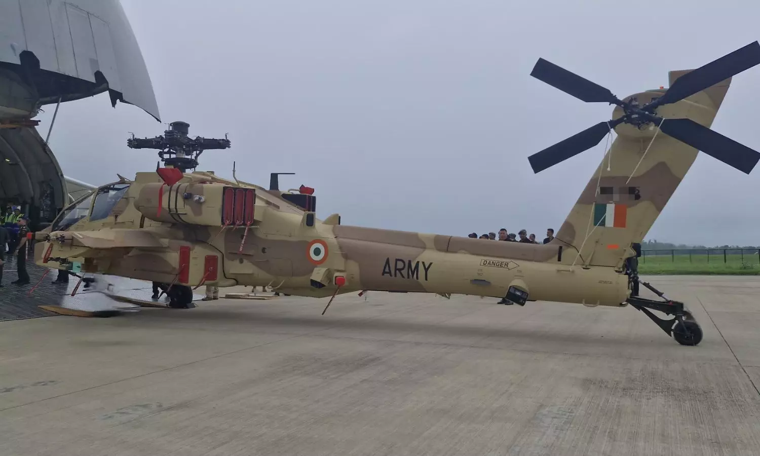Indian Army Receives Apache AH-64E Helicopters to Boost Combat Power Indian Army Receives Apache AH-64E Helicopters to Boost Combat Power