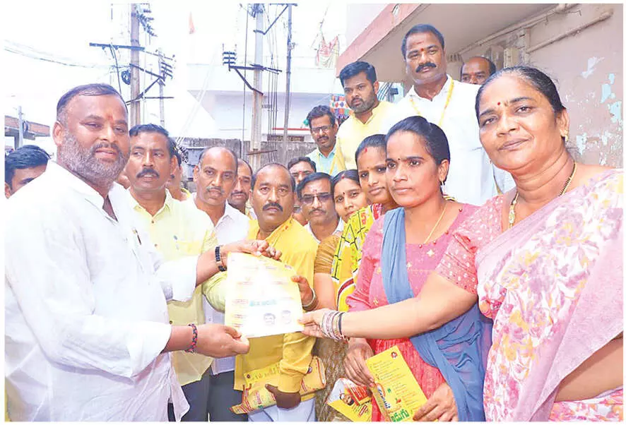 NDA govt focusing both on development, welfare