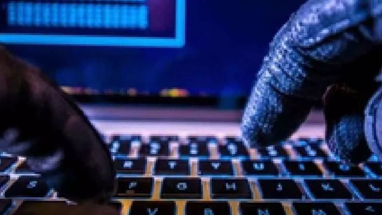 Man loses Rs 1.72 lakh in fake RTA challan app scam Man loses Rs 1.72 lakh in fake RTA challan app scam