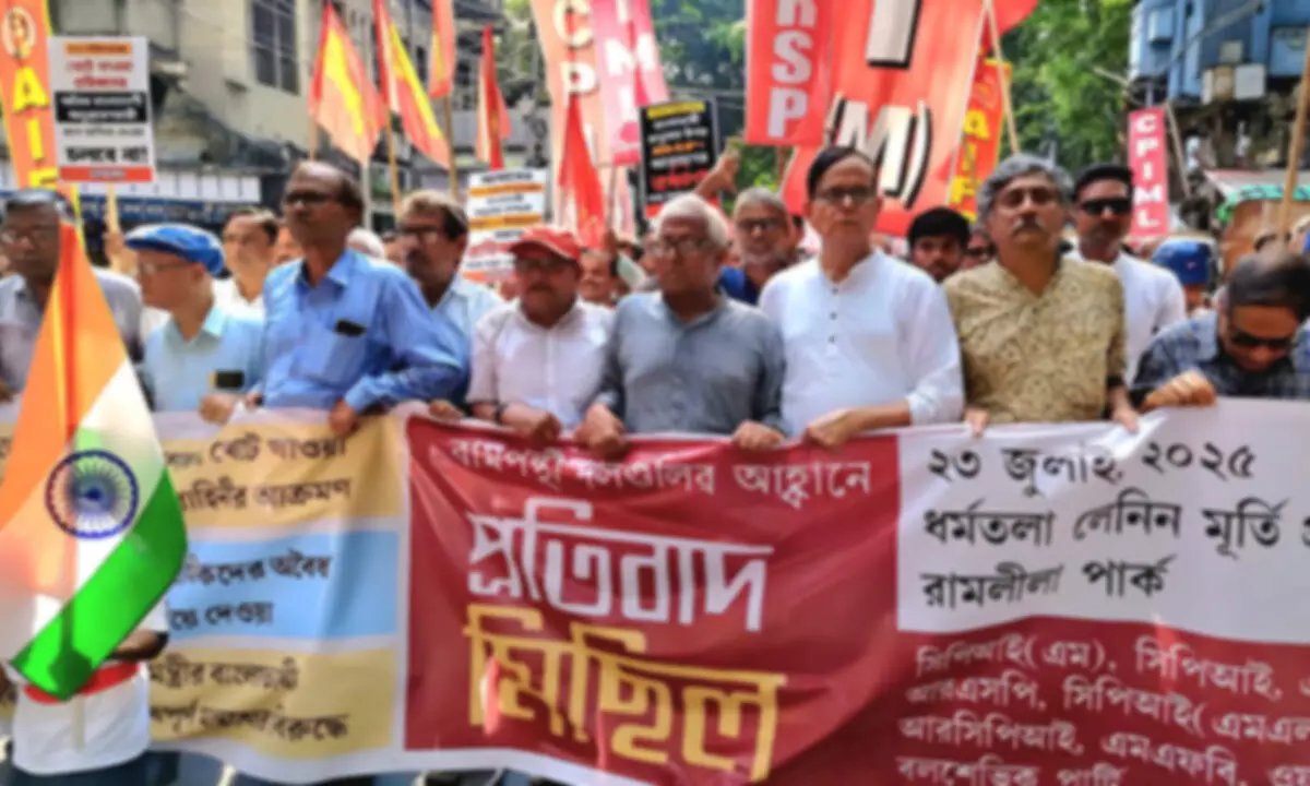 Left parties hold rally in Kolkata against harassment of Bengalis in BJP-ruled state Left parties hold rally in Kolkata against harassment of Bengalis in BJP-ruled state