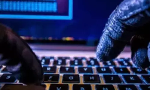 Man loses Rs 1.72 lakh in fake RTA challan app scam