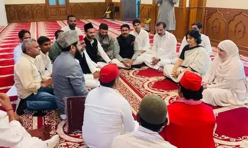 BJP Sparks Controversy Over Samajwadi Party Leaders Mosque Visit, Criticizes Dimple Yadavs Attire