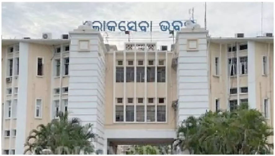 16 district collectors transferred 16 district collectors transferred