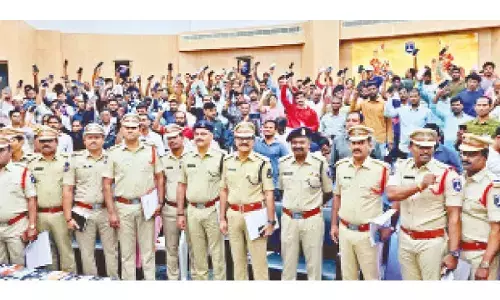 Rs 2 crore phone haul: Cyberabad police’s success story