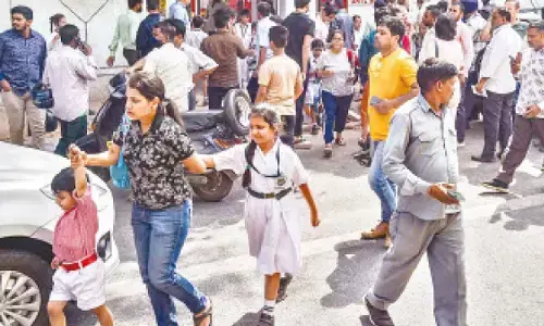 Pvt schools in Agra, Meerut receive bomb threat emails