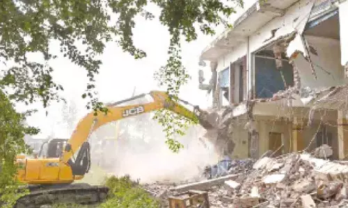 Opposition raises Delhi bulldozer action in Parl