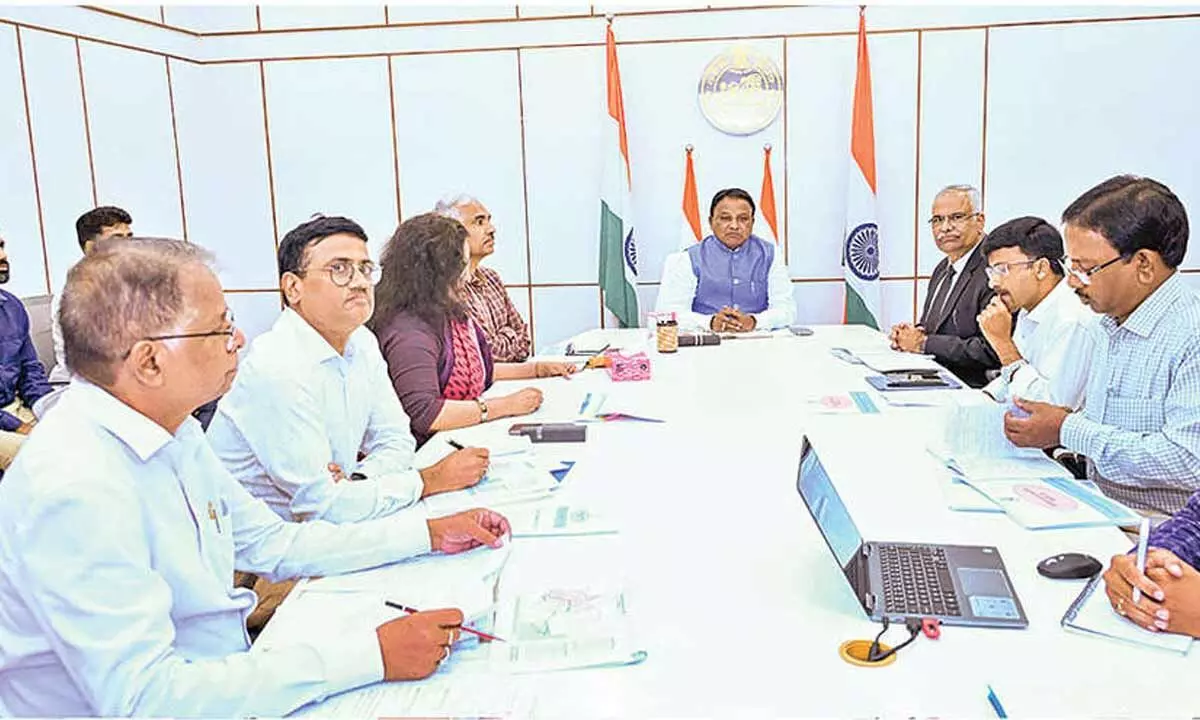 CM seeks amicable solution to Mahanadi dispute CM seeks amicable solution to Mahanadi dispute