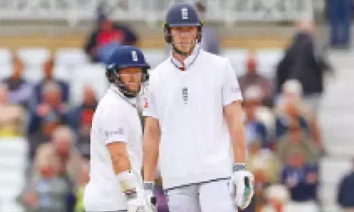 Eng end Day 2 at 225/2, trail India by 133 runs