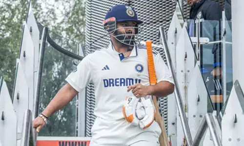 Bravery is one thing, but the team must take care of Pant: Surinder Khanna