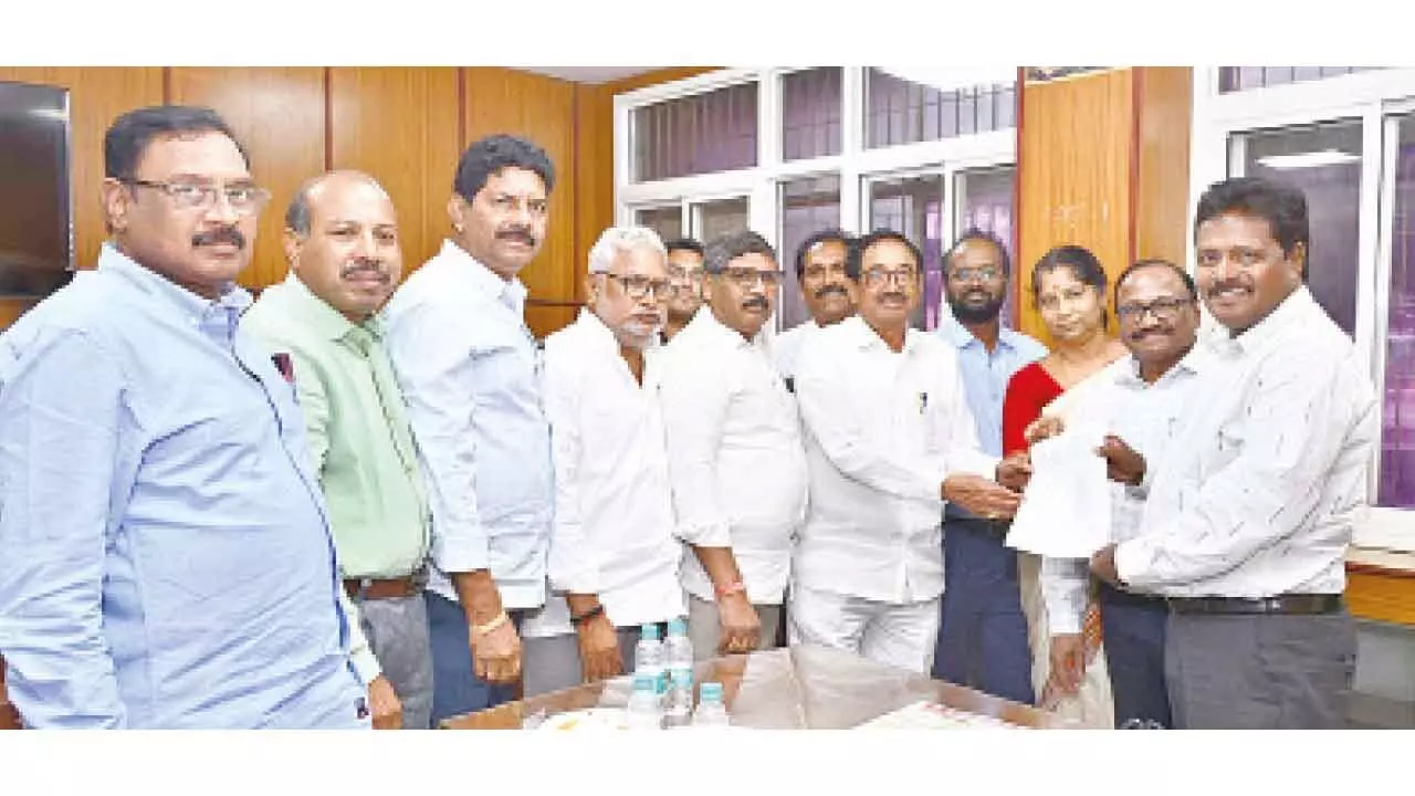 Singareni to reappoint 43 terminated trainees