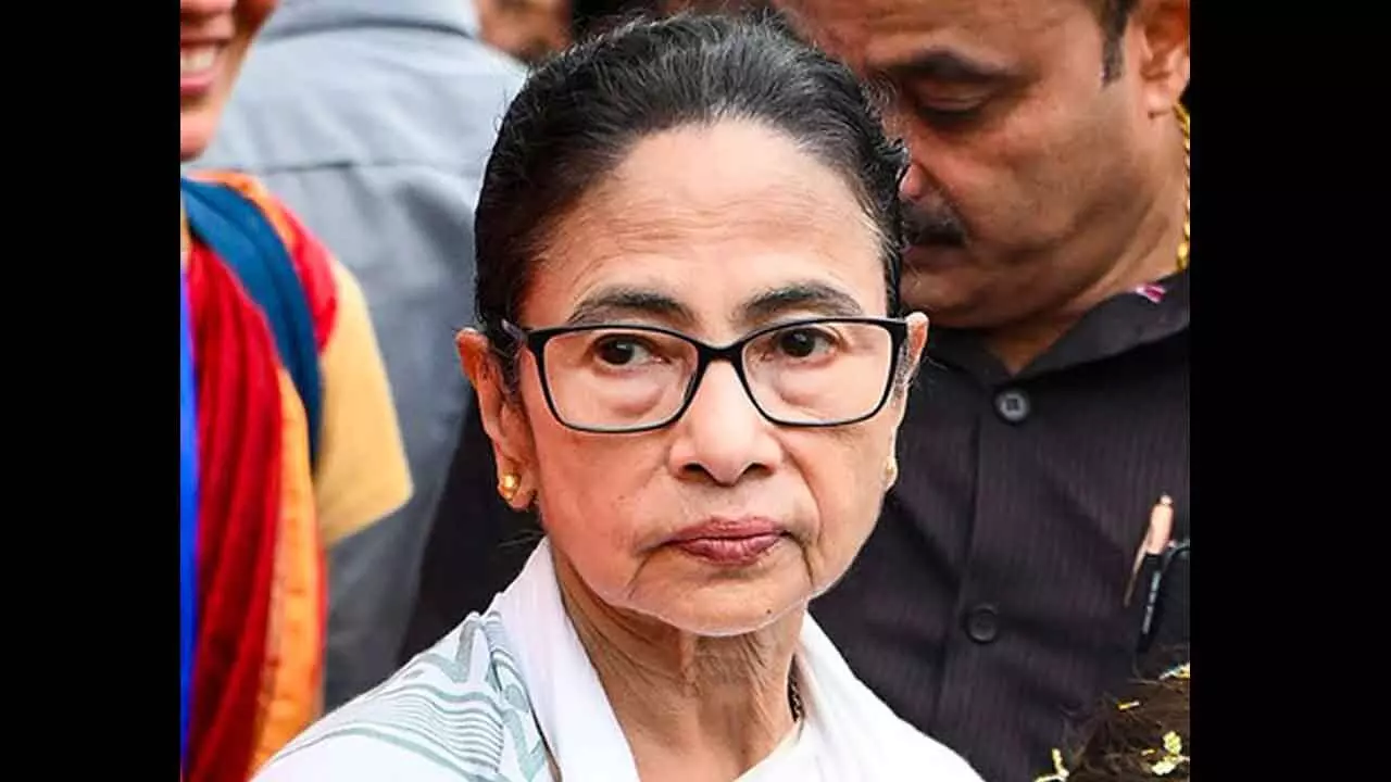 Discontent brewing among Community Health officers over wage disparity in Bengal Discontent brewing among Community Health officers over wage disparity in Bengal