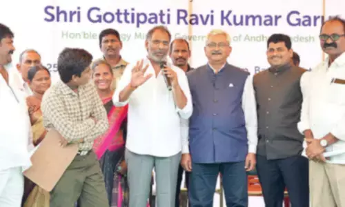 Energy Minister distributes bicycles to 453 students