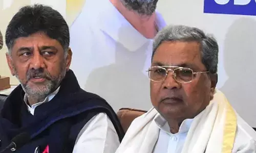 ‘Siddaramaiah’s aide tried to assault me,’ claims Shivakumar’s officer