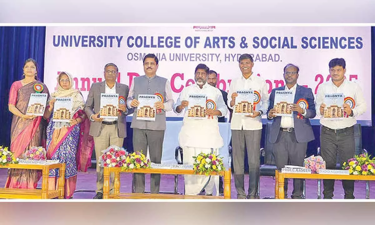 Bhatti reaffirms govt’s commitment to education Bhatti reaffirms govt’s commitment to education