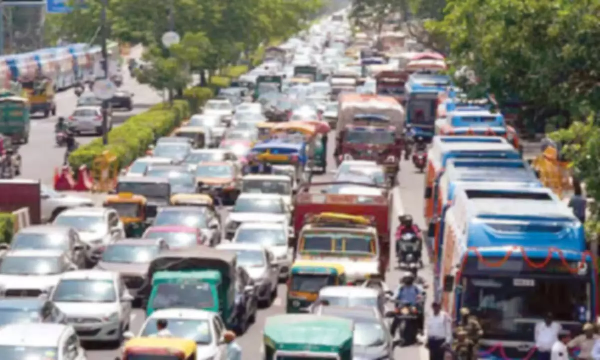 Govt moves SC against ban on overage vehicles