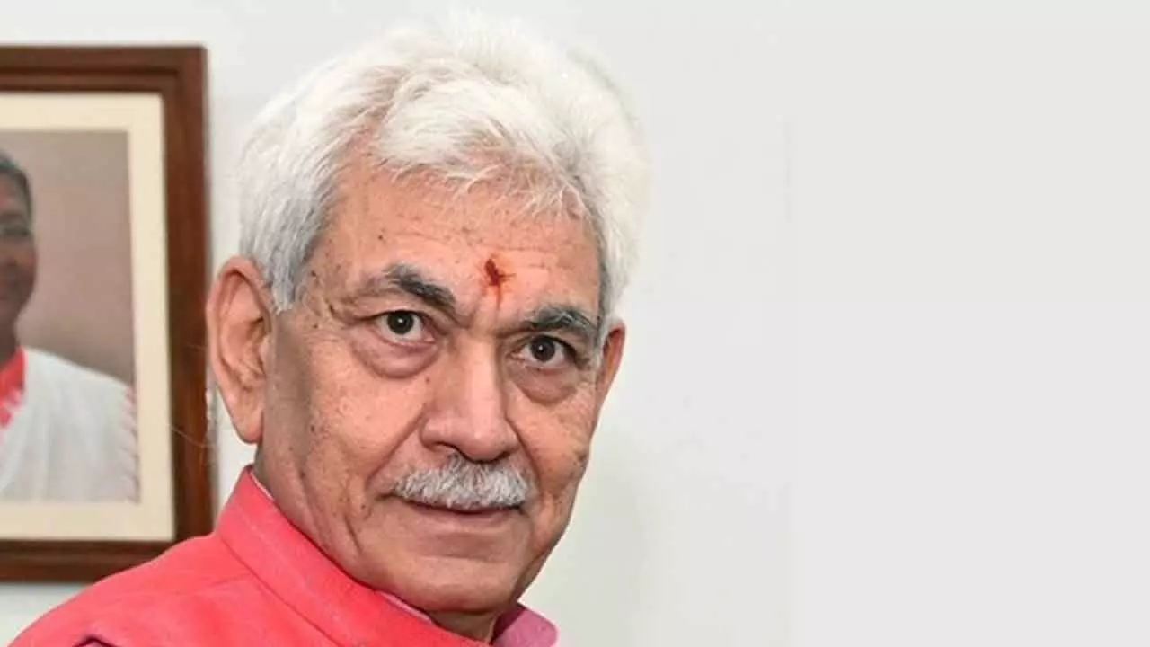 KU students must be employed to build a greater future for India: J&K L-G KU students must be employed to build a greater future for India: J&K L-G