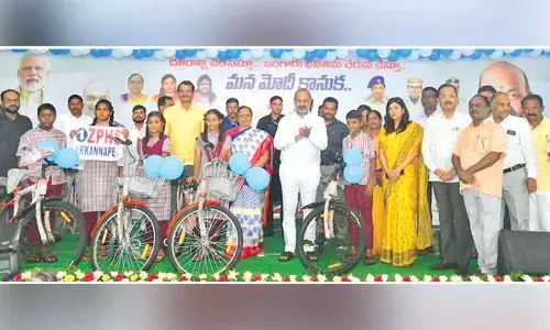 Bandi Sanjay launches ‘Modi gift’ bicycle initiative for Class 10 students
