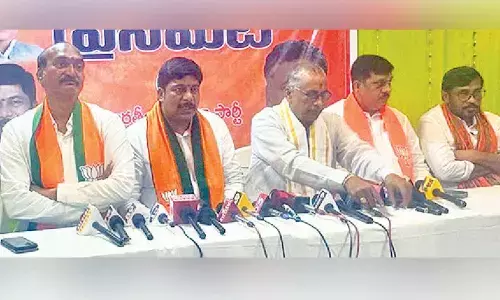 Congress showing hypocritical love for BCs: NVSS Prabhakar