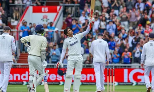Gill equals Bradman record with fourth ton as Test captain