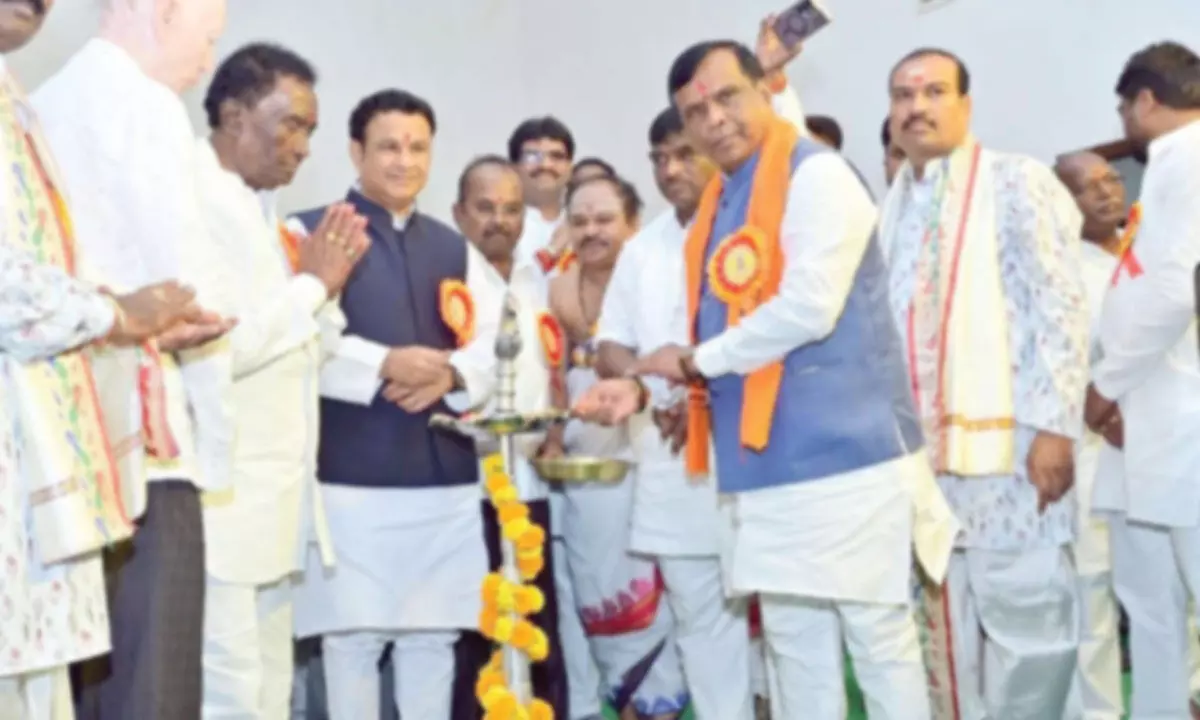 Arya Vaishyas should grow politically: Dhanpal