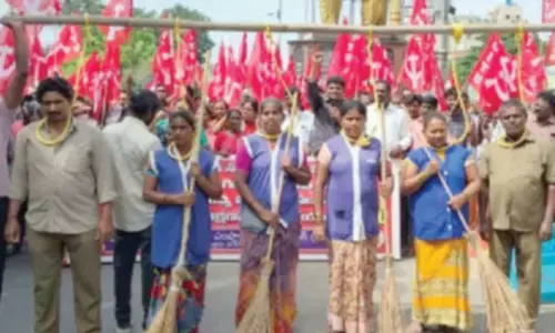 Handing over of sanitation works to contractors strongly opposed