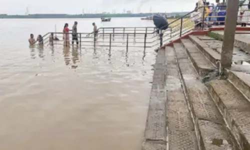 Godavari flows steady: Taliperu flood inflow declines