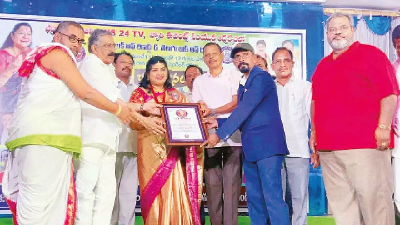 Singer Pujari Jyothi sets musical record Singer Pujari Jyothi sets musical record
