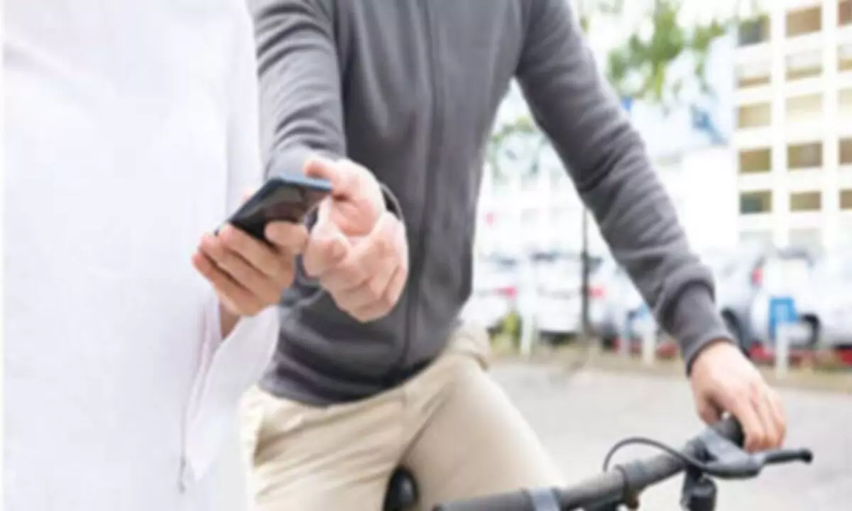 7 of snatching gang held in Rohini, stolen phones recovered 7 of snatching gang held in Rohini, stolen phones recovered