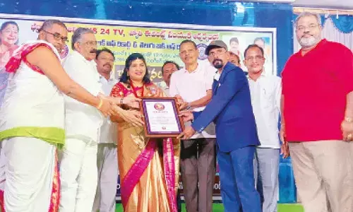 Singer Pujari Jyothi sets musical record